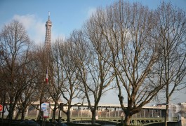 ile-de-france - By the Passy Paris underground station, an 88 m&sup2; (947 sq ft) 2-bedroomed flat
