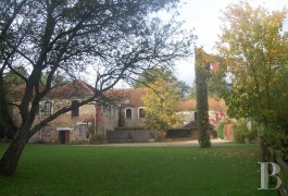 les maisons de caract�re &agrave; vendre - ile-de-france - A 80 kms de Paris,
ancien moulin du d&eacute;but du 19&egrave;me S. 
