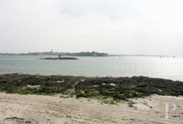 les demeures &agrave; vendre - bretagne - Sud Morbihan,
maison contemporaine face &agrave; la mer