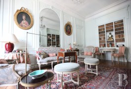 ile-de-france - Rue de la Paix,
&eacute;l&eacute;gant pied &agrave; terre de 71 m&sup2;
