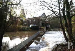 Farms for sale - ile-de-france - A 70 km de Paris,
ferme du 17&egrave;me S et son moulin &agrave; eau