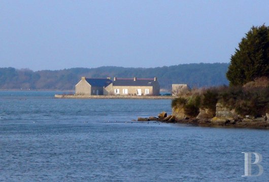 Character houses for sale - brittany - Buildings on the Ria d�Etel in Morbihan