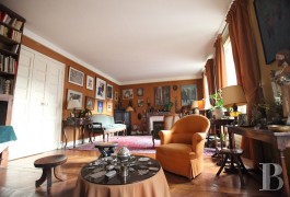 ile-de-france - Suffren-S&eacute;gur, proche Unesco, appartement familial de 146 m&sup2; donnant sur jardin et rue calme, dans un h&ocirc;tel particulier du 19&egrave;me si&egrave;cle.