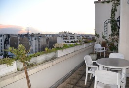 ile-de-france - A family flat with a south-facing terrace and view of the Eiffel Tower in Paris� 17th arrrondissement