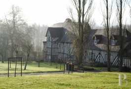 Character houses for sale - lower-normandy - A Norman, 15th & 16th century property set
in over 1 hectare near to Camembert