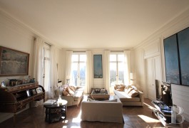 ile-de-france - Neuilly-sur-Seine, 320 m&sup2; de tradition et de modernit&eacute;, vue d&eacute;gag&eacute;e sur le Bois de Boulogne 