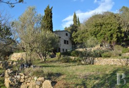 Forests and farm lands for sale - provence-cote-dazur - A traditional Mas house with a dominant view in more than 6 ha of forest in the middle Var region