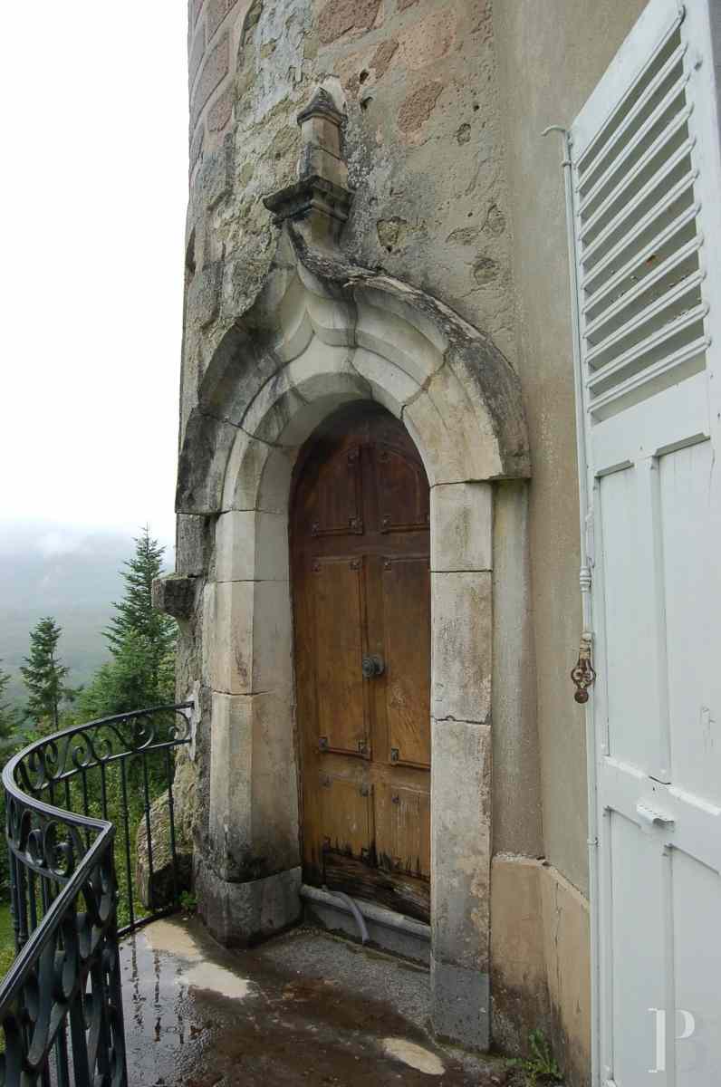 A village chateau near to Lake Bourget an hour from Geneva between Aix