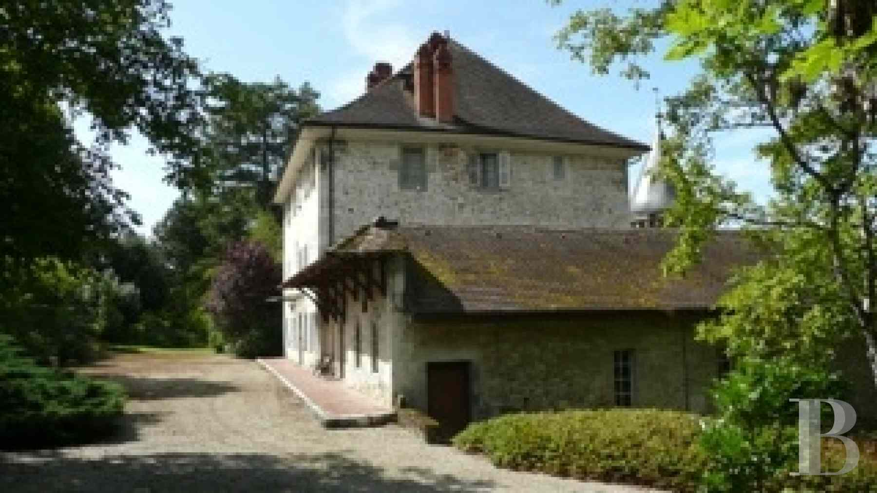 A village chateau near to Lake Bourget an hour from Geneva between Aix