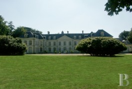Castles / chateaux for sale - brittany - In South Brittany,-18th century castle in 215 acres 
