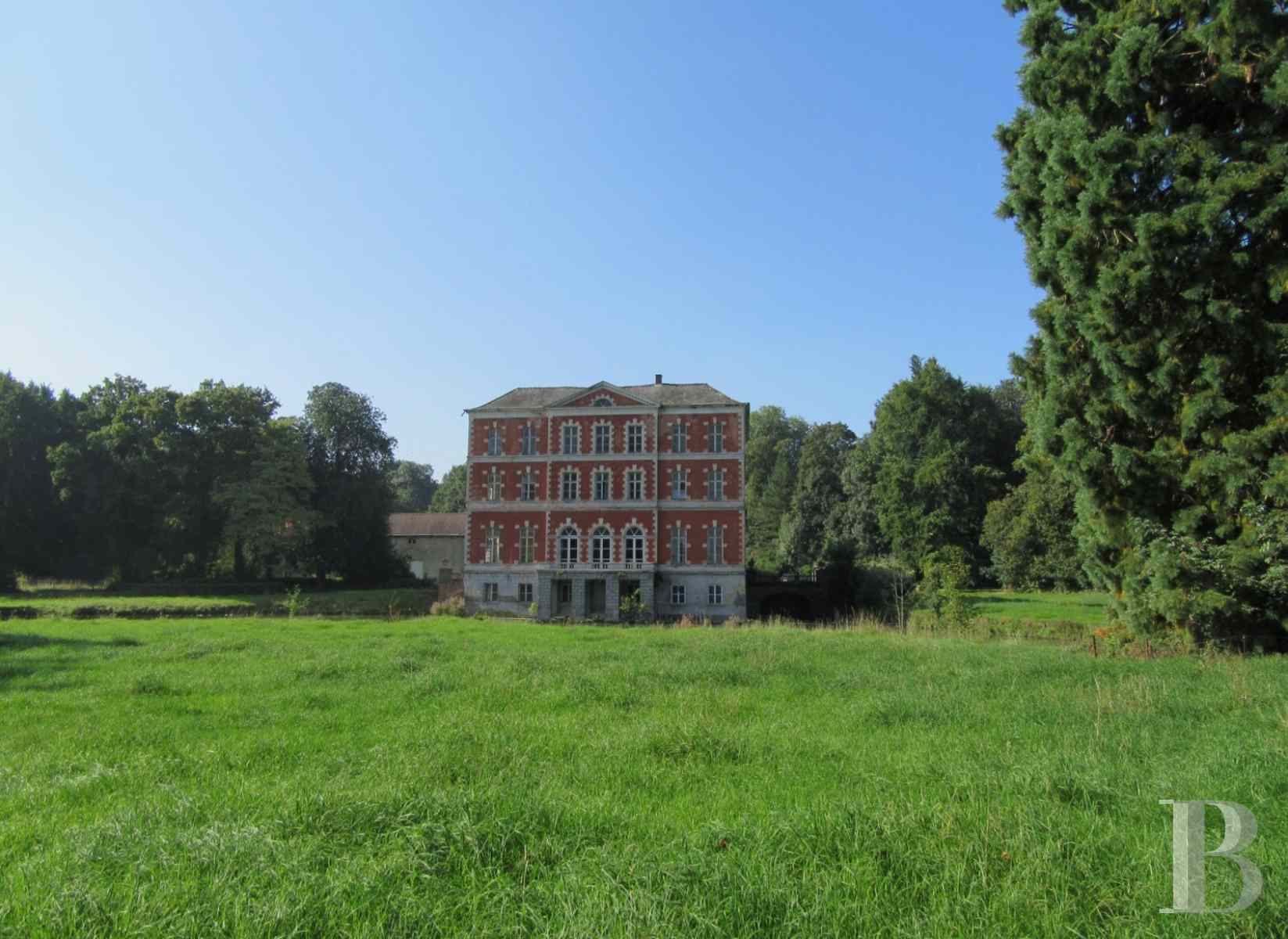 Character properties for sale in Belgium, in Bruxelles Patrice Besse