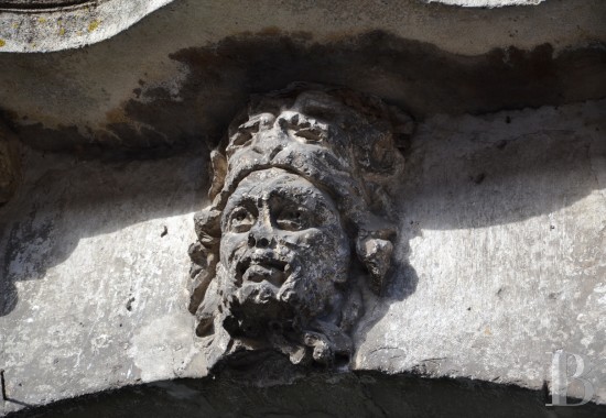 burgundy - A partially listed, 18th century post office, known as<br/>“The House with Seven Heads”, in a town in Yonne