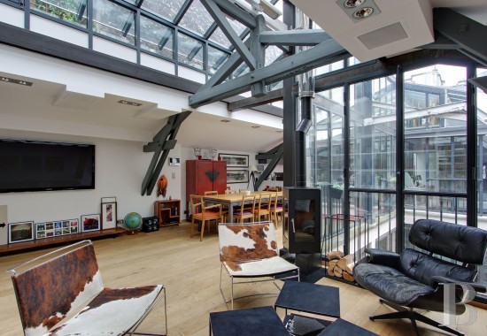 paris - A large, quiet, 2-storey flat on the top floor under an atrium roof <br/>on the edge of the Marais district in Paris’ very lively 10th arrondissement