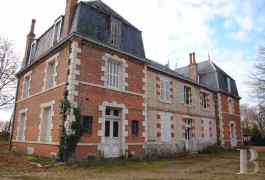 les manoirs &agrave; vendre - centre-val-de-loire - 2h Paris Sud,-manoir du 19&egrave;me sur 70 hectares

