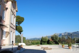 les bastides &agrave; vendre - paca - Dominant la sainte Baume, -bastide du 19&egrave;me S.