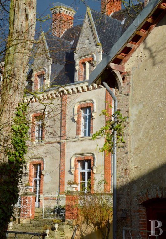 A 45 ha vineyard, with a 19th century manor house and 22 ha of vines