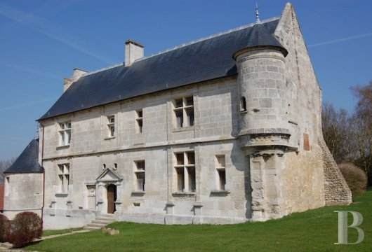 Manors for sale - upper-normandy - 16th century, listed manor house 70 km (44 miles) from Paris in Upper Normandy