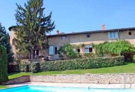 Farms for sale - rhones-alps - Near to Lyon,-fortified, yellow stone farm 