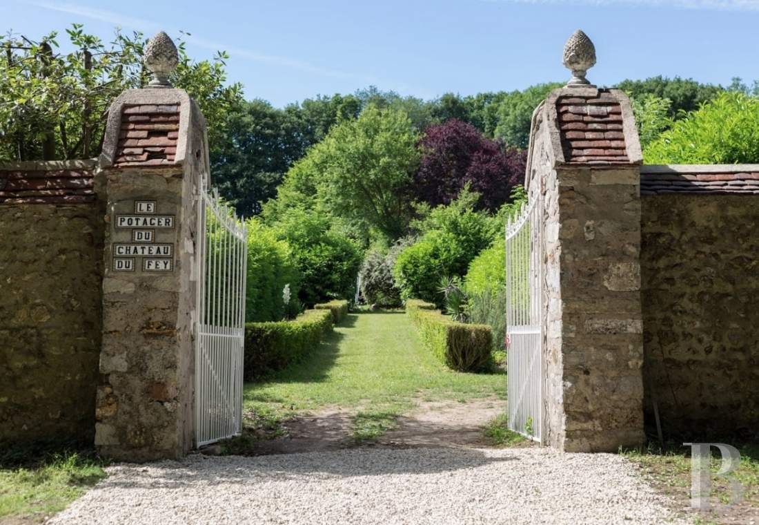 En Bourgogne, dans l’Yonne, un château du 17e siècle ouvert à tous les arts et toutes les cultures - photo  n°23