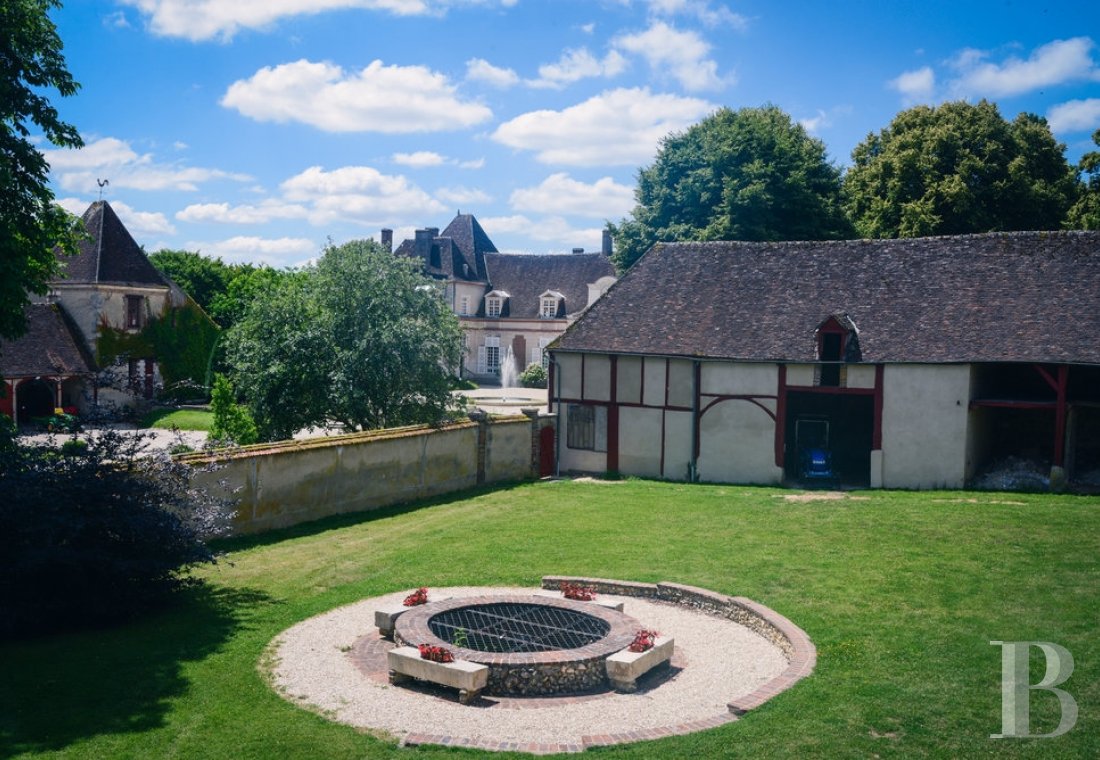 En Bourgogne, dans l’Yonne, un château du 17e siècle ouvert à tous les arts et toutes les cultures - photo  n°12