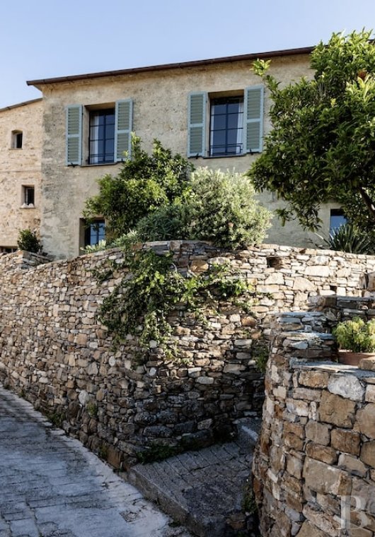 En Ligurie, entre mer et montagne,  une maison de village sauvée de l’oubli - photo  n°2