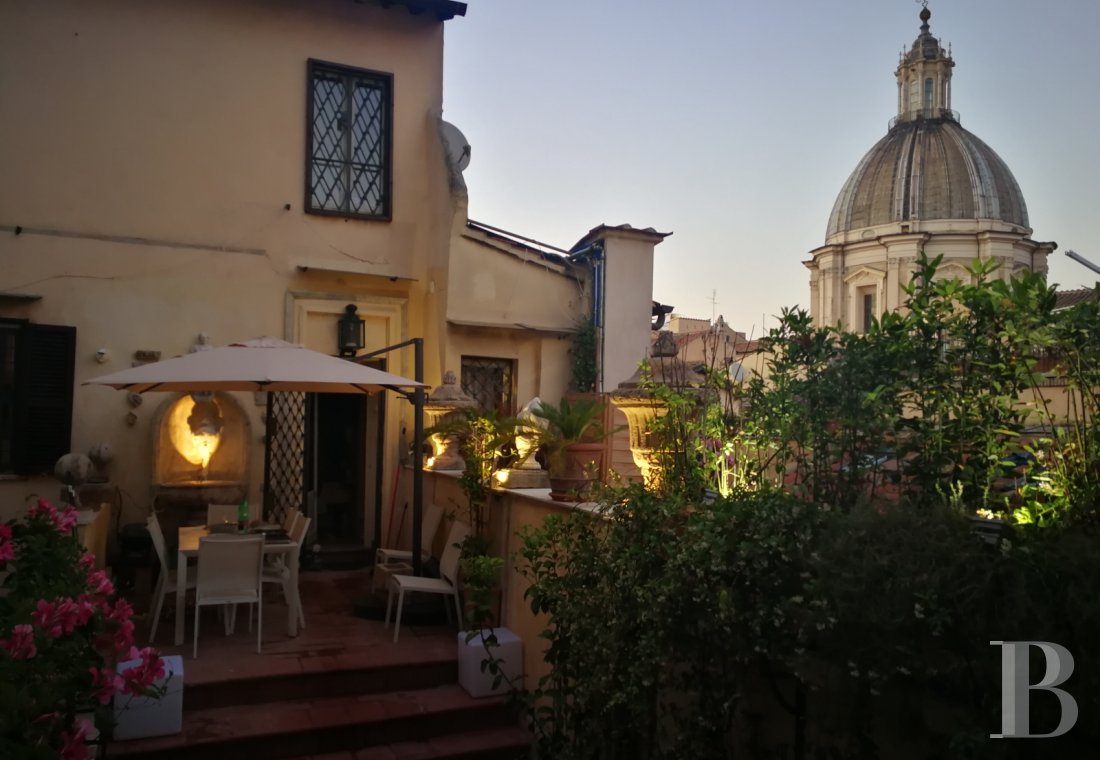À Rome, tout près de la place Navone,  un appartement dans un palazzo du 16e siècle - photo  n°19