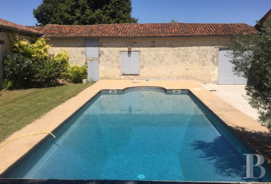 maisons de caractere a vendre poitou charentes   - 16