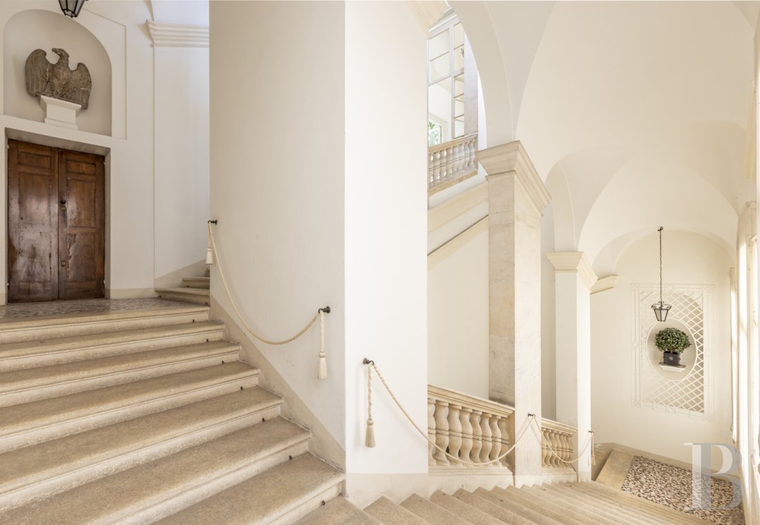 En Vénétie, dans le centre historique de Vicence, un appartement à l’étage noble d’un palais néo-palladien du 18e siècle - photo  n°1