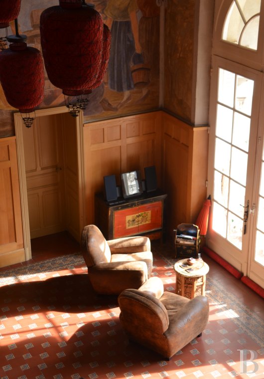 châteaux à vendre - lorraine - Dans la campagne nancéienne, un château IMH reconstruit par Georges Biet et décoré par Louis Guingot, de l’École de Nancy