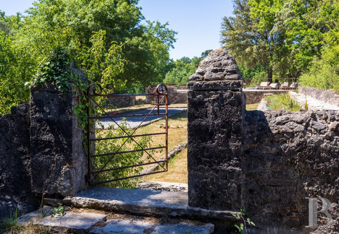 Dans le Gard, au sud d’Anduze, un vaste mas sur un domaine de 130 hectares - photo  n°28