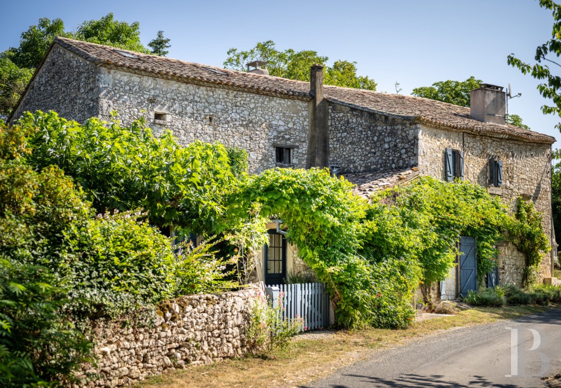 En Dordogne, au sud de Bergerac, une accueillante maison de village du 16e siècle - photo  n°5