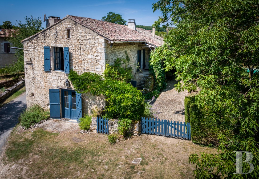 En Dordogne, au sud de Bergerac, une accueillante maison de village du 16e siècle - photo  n°46