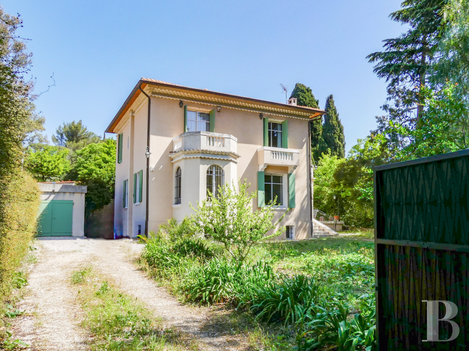 demeure à vendre Dans le quartier du cap Brun à Toulon