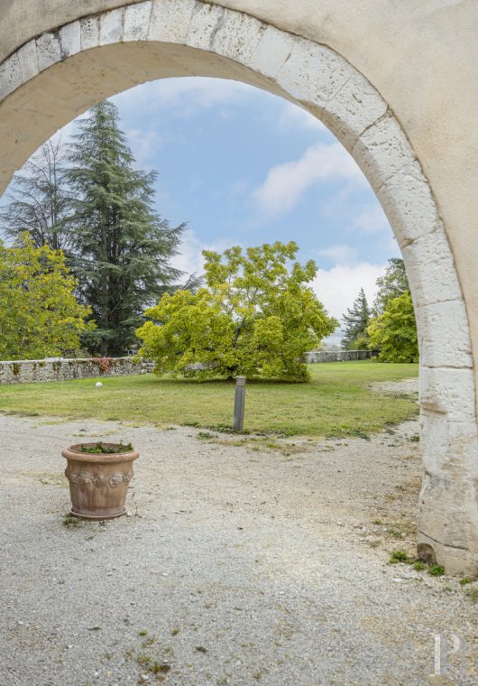 chateaux a vendre rhones alpes   - 13