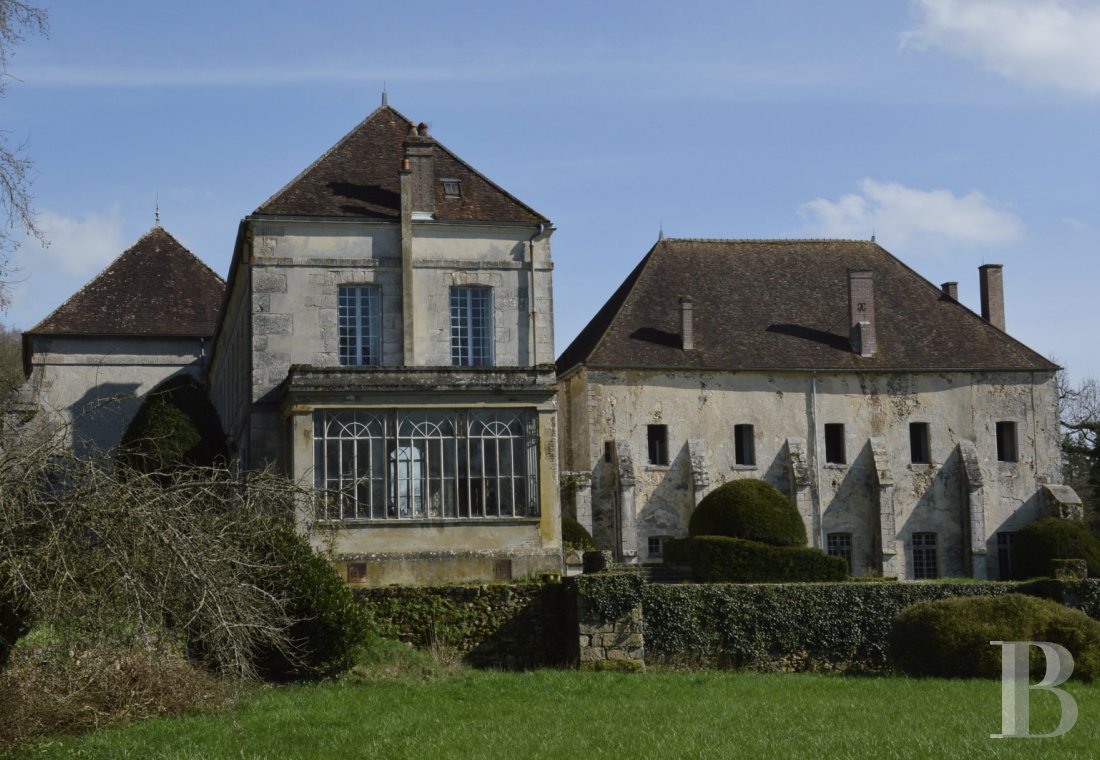 monuments historiques à vendre - champagne-ardennes - En Champagne, à une demi-heure d'Epernay, une ancienne abbaye cistercienne classée en partie MH et ses gîtes sur 9ha