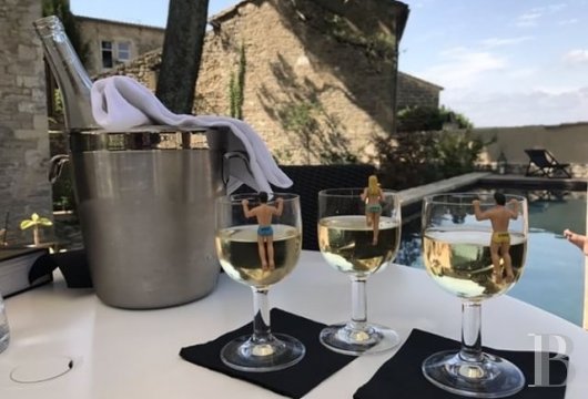 En plein cœur du Gard, non loin d’Uzès, une tour millénaire et contemporaine - photo  n°32