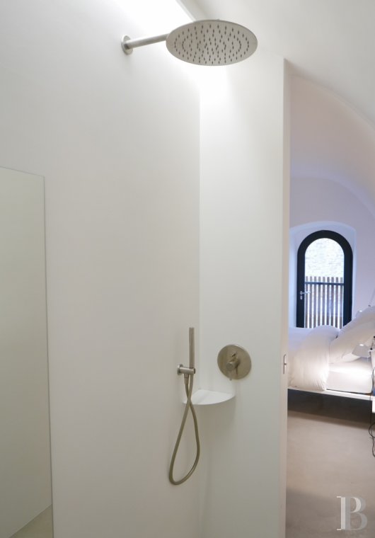 En plein cœur du Gard, non loin d’Uzès, une tour millénaire et contemporaine - photo  n°31