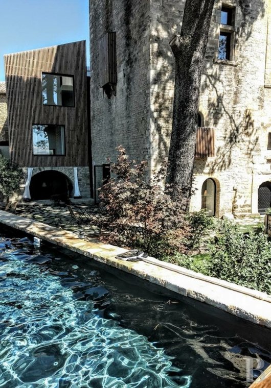 En plein cœur du Gard, non loin d’Uzès, une tour millénaire et contemporaine - photo  n°8