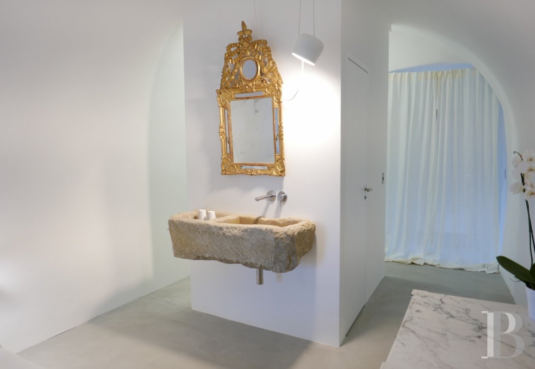 En plein cœur du Gard, non loin d’Uzès, une tour millénaire et contemporaine - photo  n°17