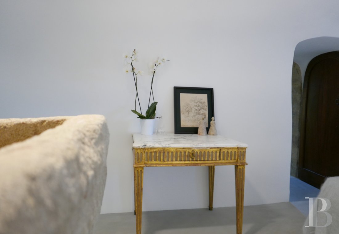 En plein cœur du Gard, non loin d’Uzès, une tour millénaire et contemporaine - photo  n°16