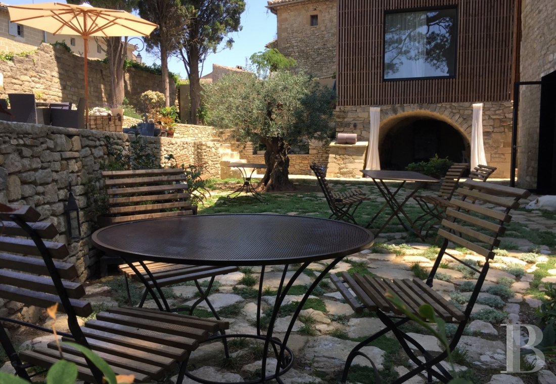 En plein cœur du Gard, non loin d’Uzès, une tour millénaire et contemporaine - photo  n°9