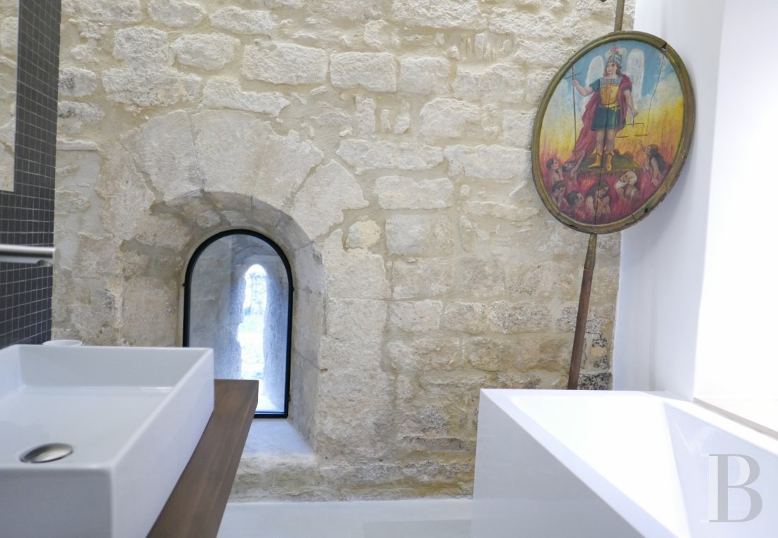En plein cœur du Gard, non loin d’Uzès, une tour millénaire et contemporaine - photo  n°18