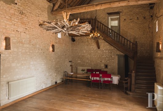 Au sud d’Auxerre, au bord de l’Yonne, un domaine du 18e s.  ouvert à toutes les villégiatures - photo  n°42