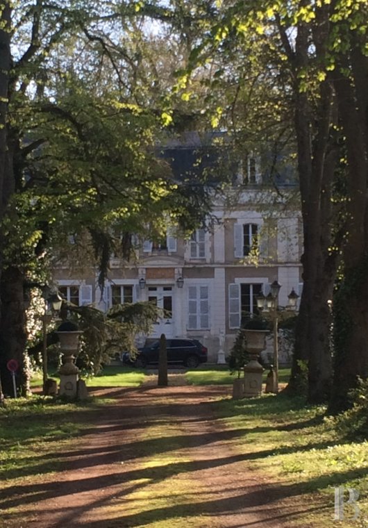 Au sud d’Auxerre, au bord de l’Yonne, un domaine du 18e s.  ouvert à toutes les villégiatures - photo  n°39