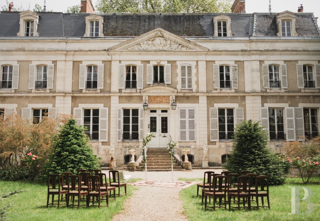 Au sud d’Auxerre, au bord de l’Yonne, un domaine du 18e s.  ouvert à toutes les villégiatures - photo  n°2