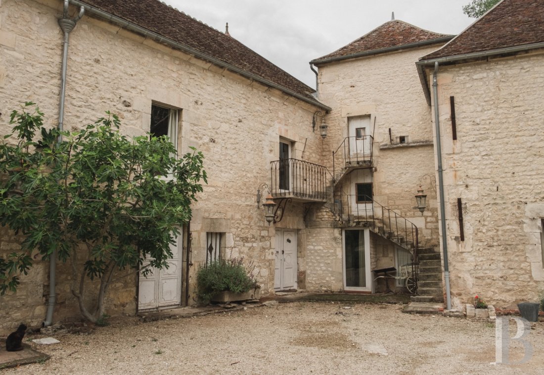 Au sud d’Auxerre,  un domaine du 18e s. au bord de l’Yonne ouvert à toutes les villégiatures - photo  n°23