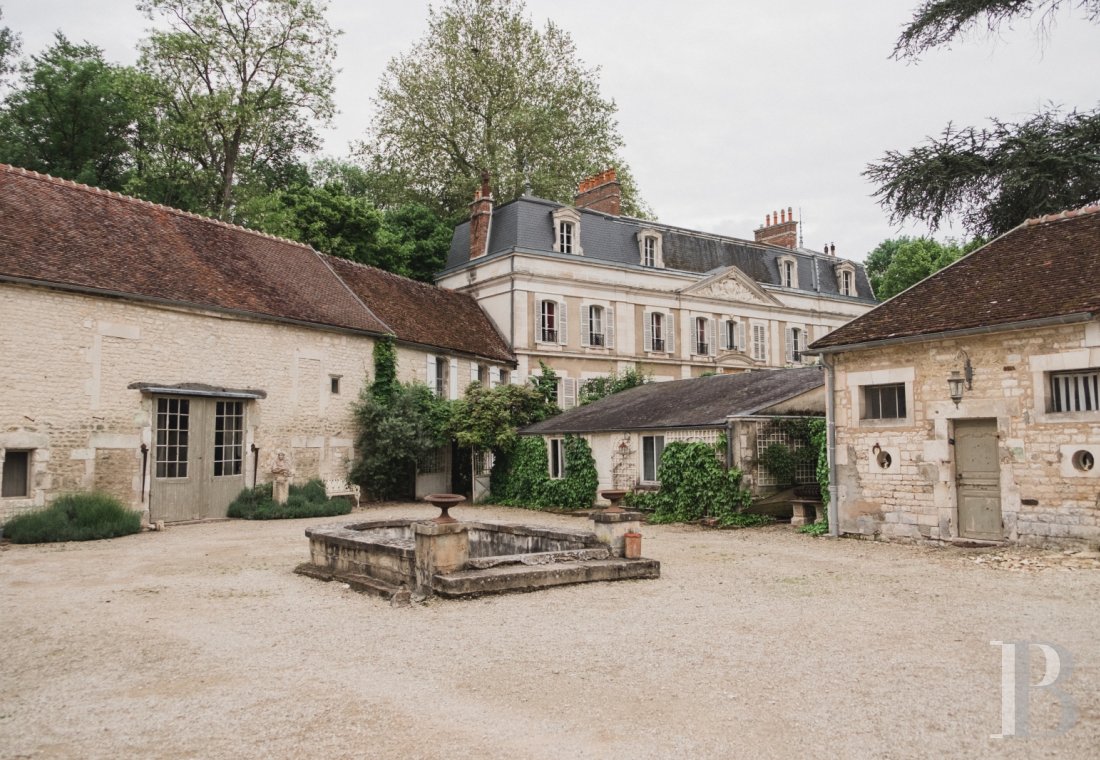 Au sud d’Auxerre,  un domaine du 18e s. au bord de l’Yonne ouvert à toutes les villégiatures - photo  n°30