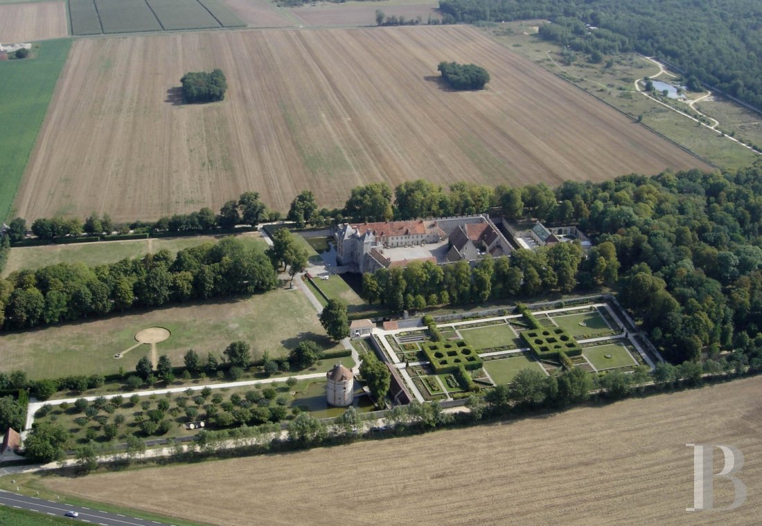 Dans l’Essonne, à moins d’une heure de Paris, une forteresse médiévale transformée en château de conte de fées - photo  n°2