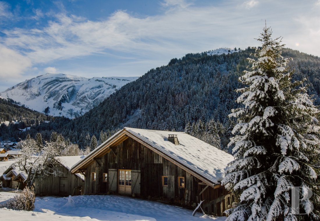 Dans la vallée de la Manche, à proximité de Morzine,  une ferme-chalet du 18e siècle pour une grande famille ou de nombreux amis - photo  n°1
