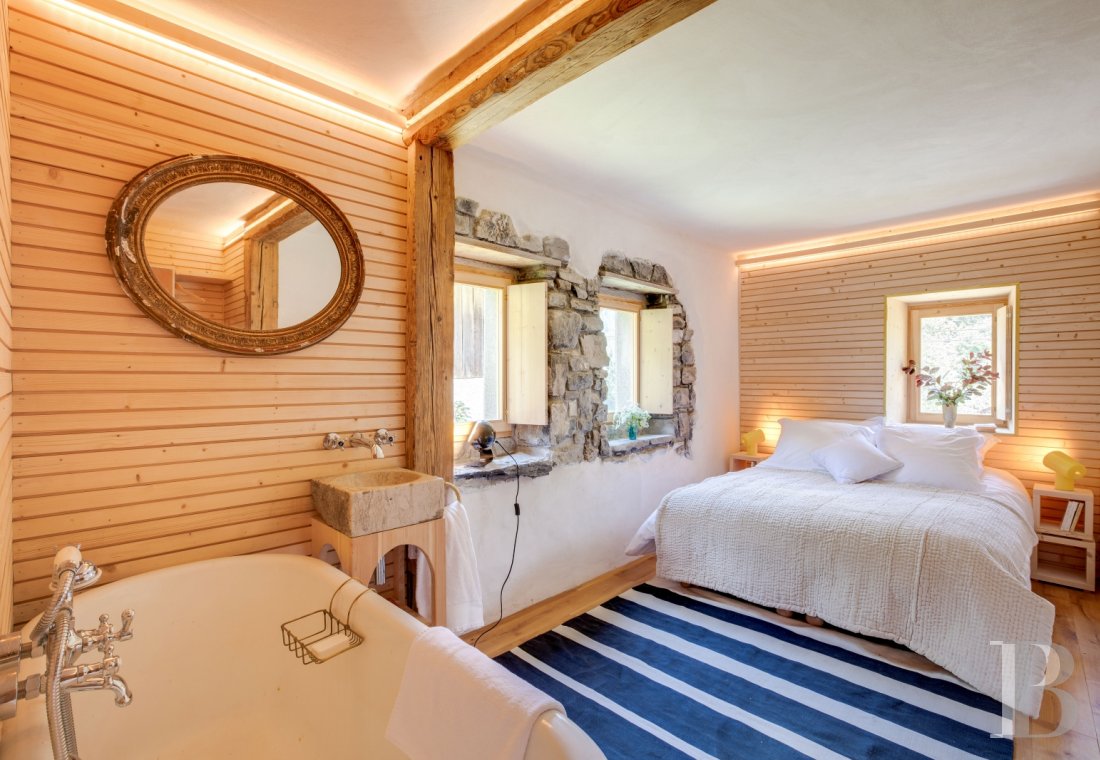 Dans la vallée de la Manche, à proximité de Morzine,  une ferme-chalet du 18e siècle pour une grande famille ou de nombreux amis - photo  n°10